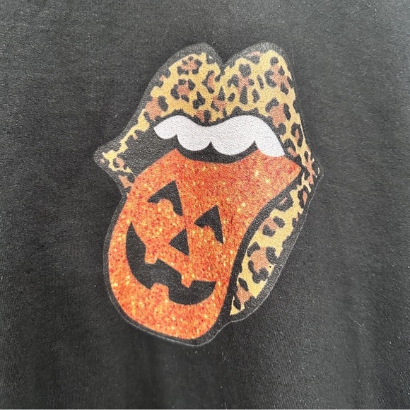 Black Halloween Sweatshirt size XL - Picture 4 of 8